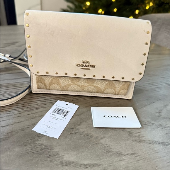 ADORABLE authentic coach bag! - Picture 10 of 11